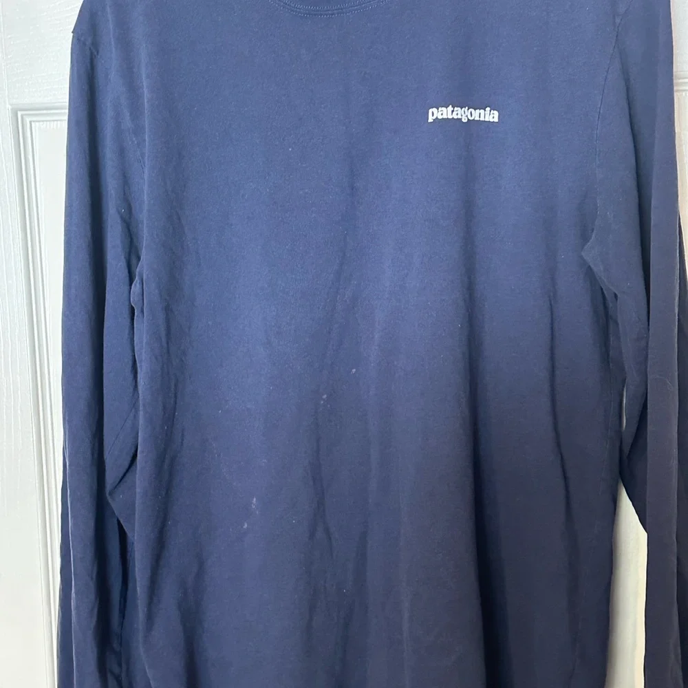 Patagonia Men's Long-Sleeved P-6 Logo Responsibili-Tee. - Picture 11 of 12